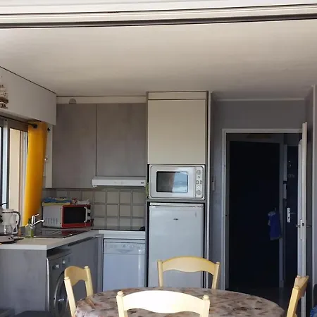 Apartment Sublime Vue Mer,parking,wifi Frejus