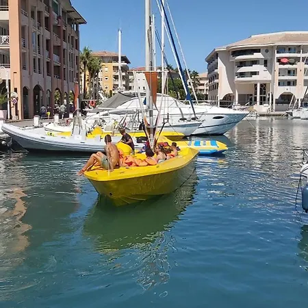Apartment Sublime Vue Mer,parking,wifi Frejus